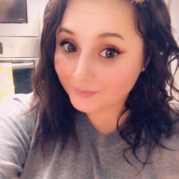 Meet your Posher, Jennifer - Picture 1 of 1